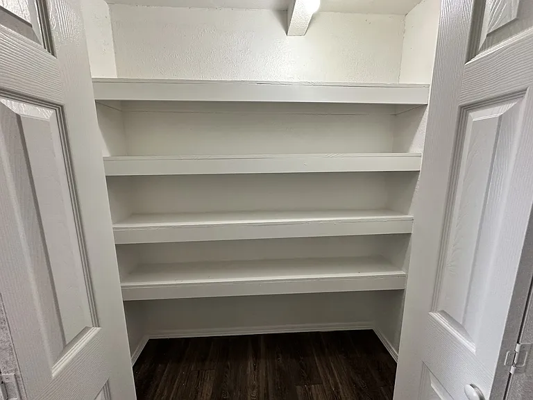 2700 Yorkshire Ave — Photo 5