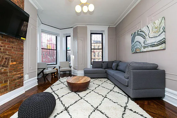 Rented by Remax Real Estate Professionals | media 61