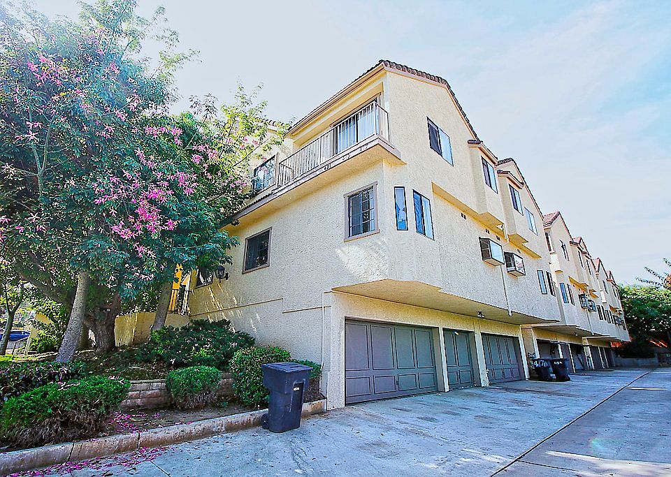 1st image of 417 Russell Ave APT B