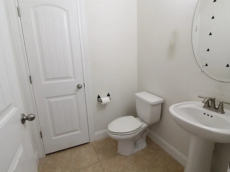 5800 Viejo Dr — Photo 10