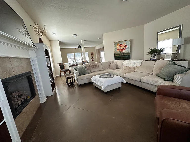 3712 Glenwood Springs St — Photo 39