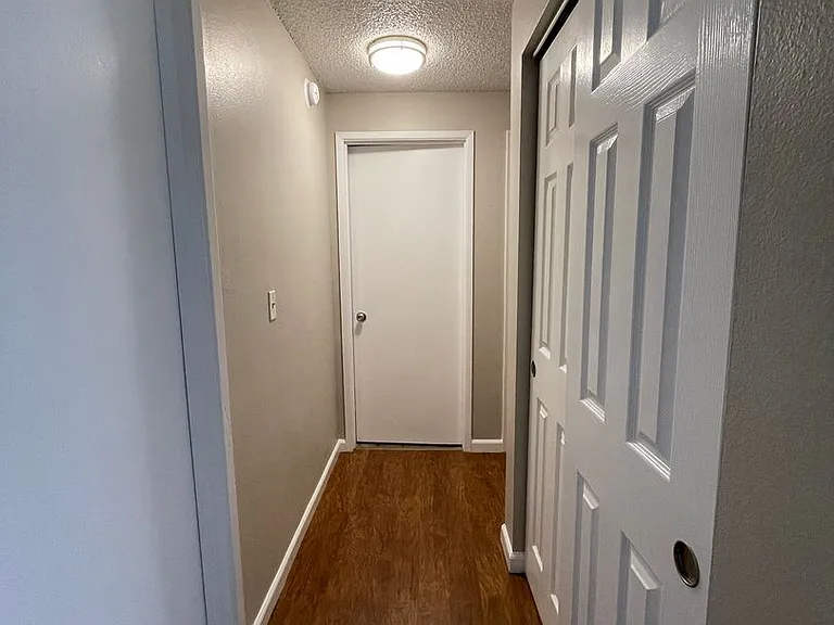 Albany Meadows Apartments — Photo 51