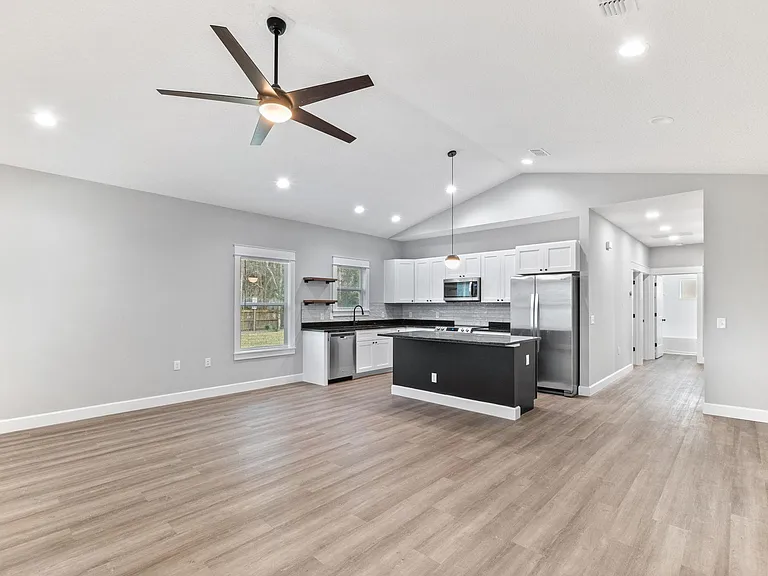 631 Oakland Ave — Photo 19
