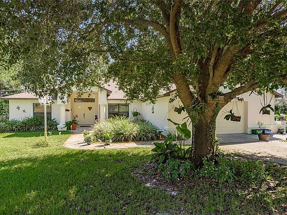 3rd image of 1472 Ivydale Rd
