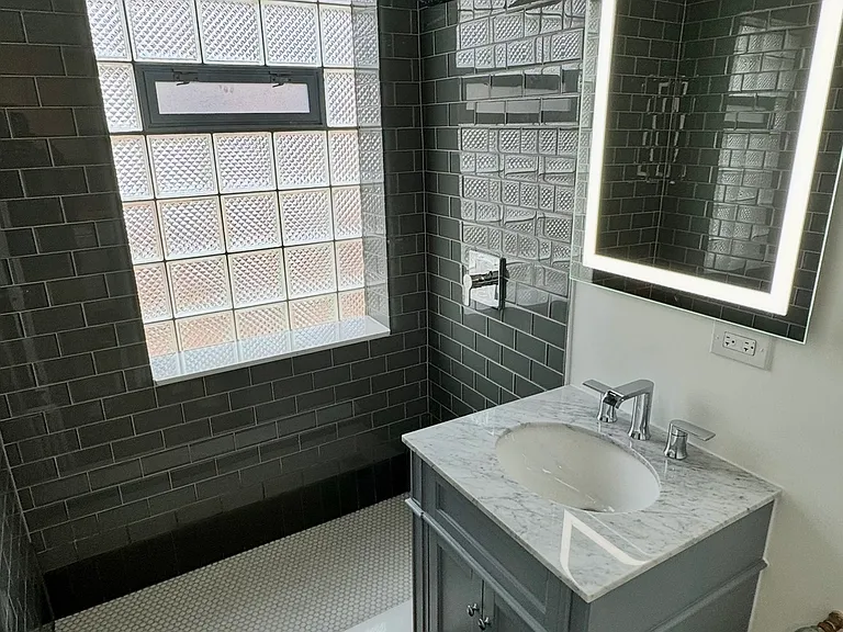 2324 N Lincoln Park W #4A — Photo 5