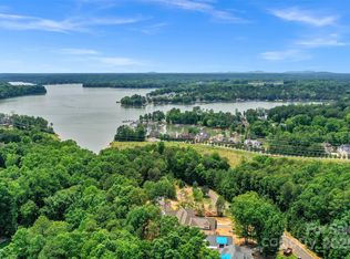 5040 Hermitage Ct #210, Belmont, NC 28012