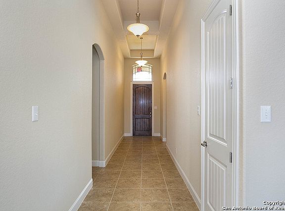 4th image of 219 Aspen Dr