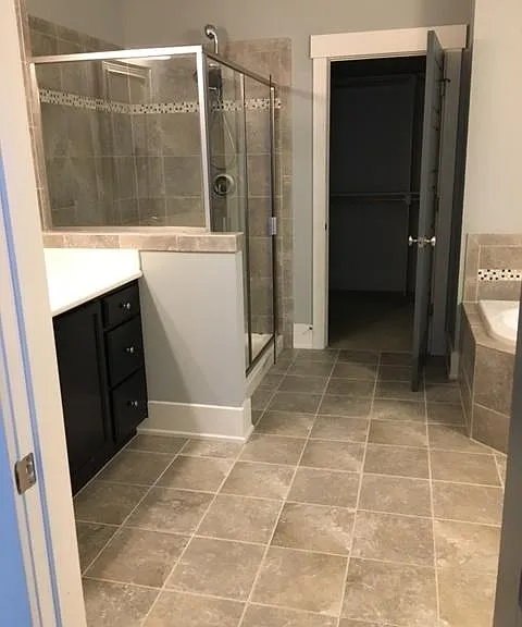 Master bath to master closet
