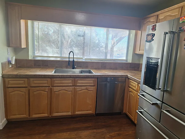 9401 Pavo Ln — Photo 10