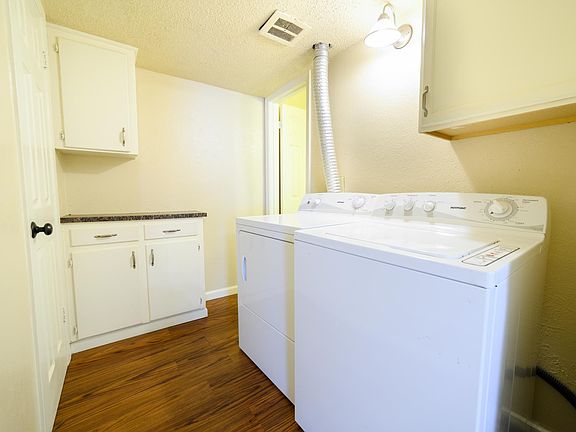 4th image of 228 Avenue F #4