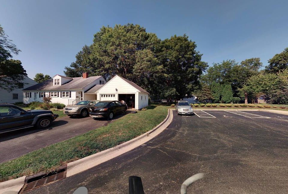 1st image of 851 Griswold St