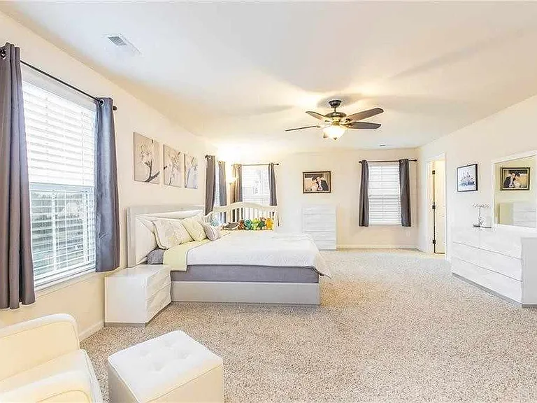1351 Yellow Springs Dr — Photo 10