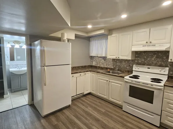 14720 104th Ave NW, Edmonton, AB T5N 0X5