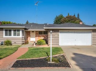 8325 Lake Forest Dr, Sacramento, CA