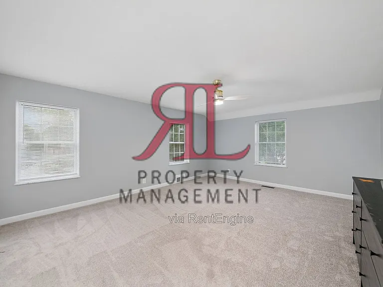 85 Eastmoor Blvd — Photo 35