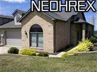 49300 Eagle Dr, East Liverpool, OH 43920