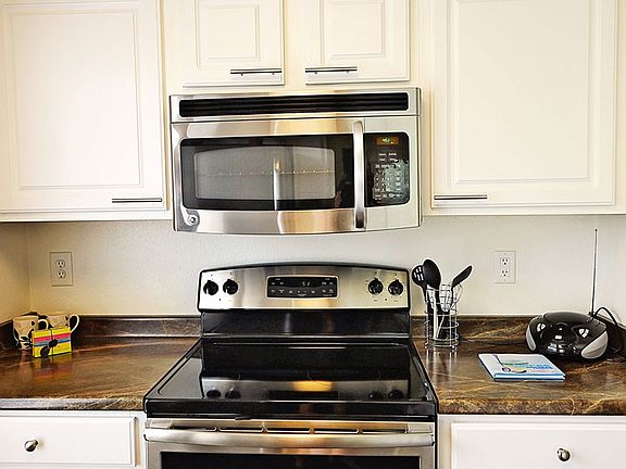 4th image of 261 Veterans Pkwy APT 0802