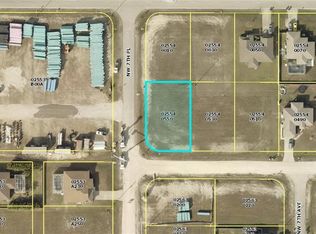 711 NW 7th Ter, Cape Coral, FL 33993