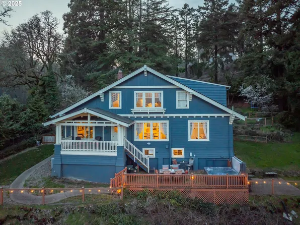 13060 SW Elk Rock Rd, Lake Oswego, OR 97034