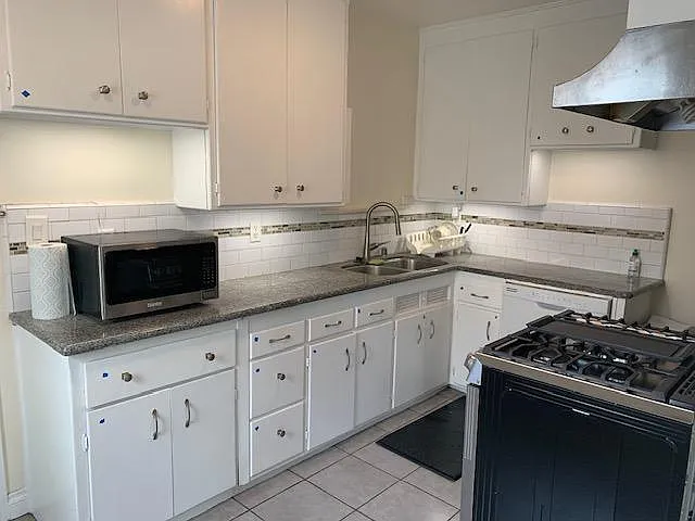 4 bed, 1270 sqft, $4,595 — Photo 4