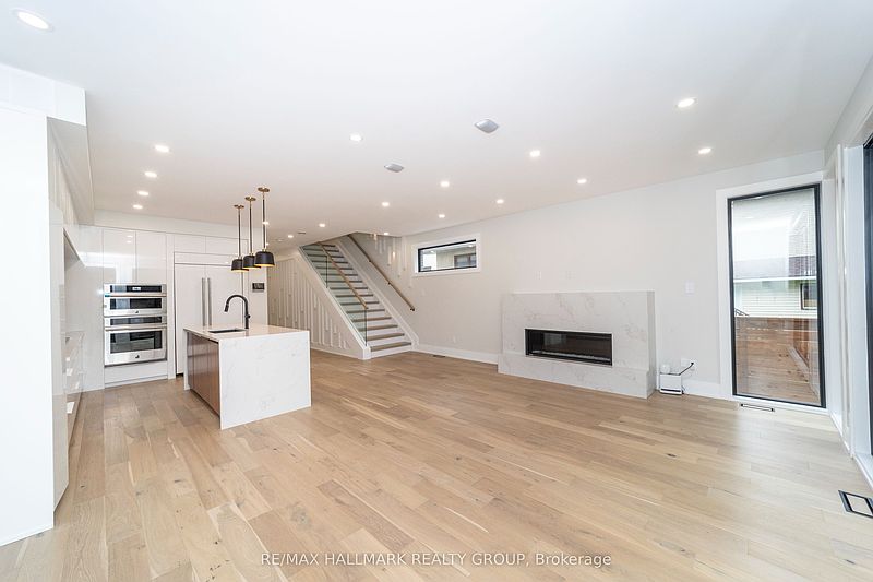 Ottawa House for rent - 4 Bedrooms — photo 12