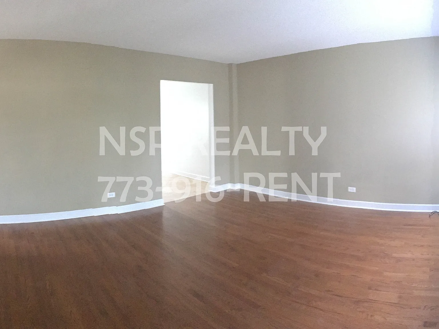 2 bed, 750 sqft, $1,950 — Photo 2