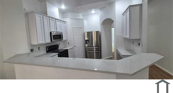 2nd image of 4976 Sunset Ridge Dr