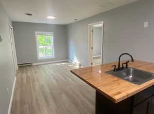 153 Park St APT 1, Orono, ME 04473