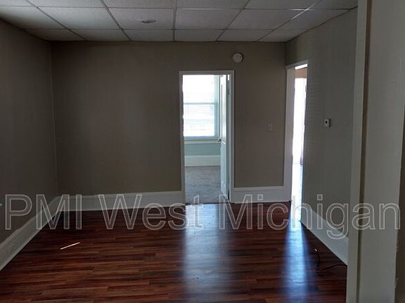 4th image of 824 Nagold St NW #1