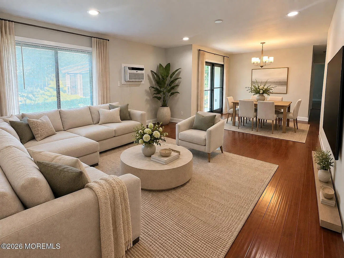 2 bed, 1130 sqft, $2,200 — Photo 1