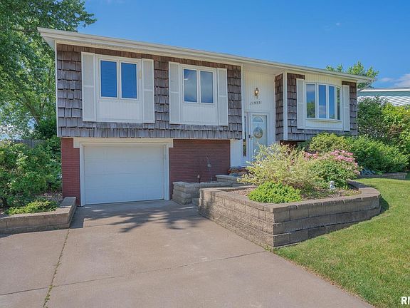 2nd image of 1935 Bristol Dr