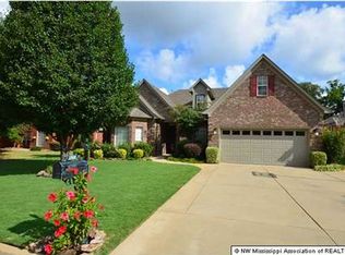 1562 Mason Dr, Hernando, MS 38632