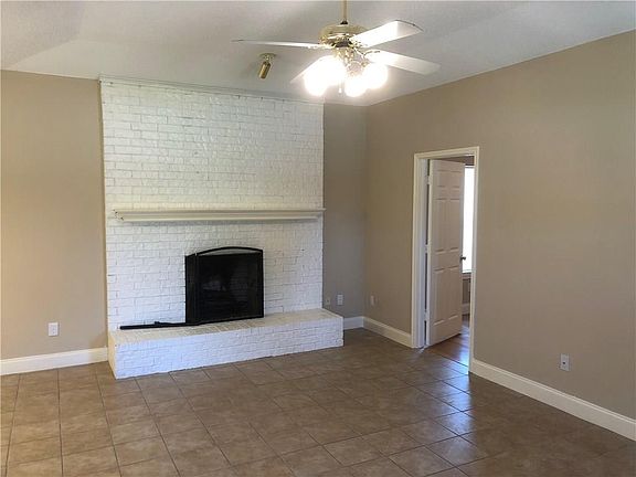 4th image of 4301 Haverhill Ln