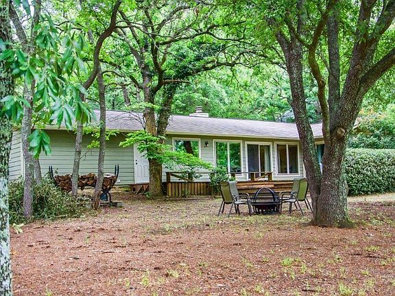 4th image of 359 Peaceful Woods Trl