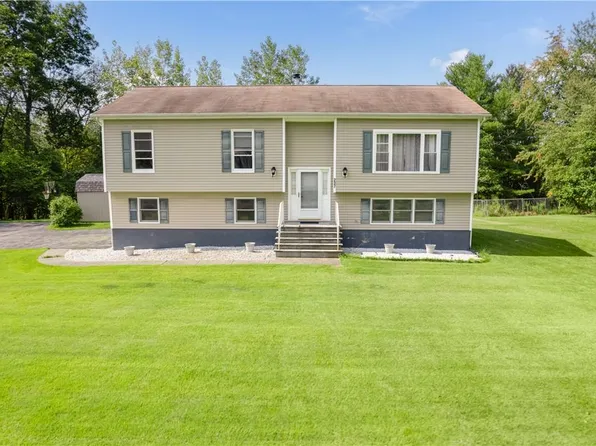 237 Lakeview Road, Wappingers Falls, NY 12590