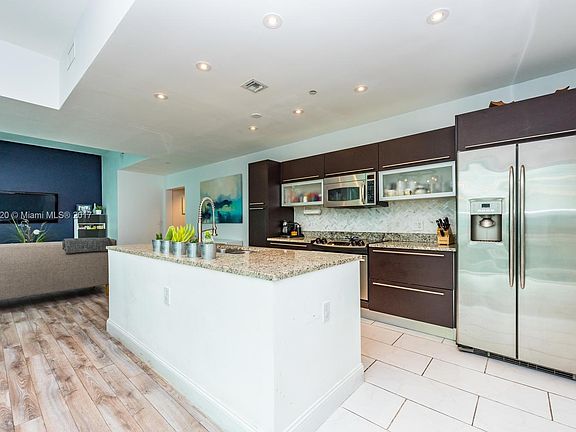 2nd image of 950 Brickell Bay Dr #202