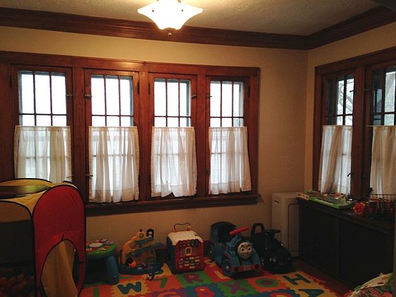 5th image of 327 Greenwood Ave
