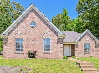 215 Garden Springs Dr, Oakland, TN 38060