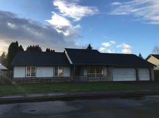 667 S Larch St, Canby, OR 97013