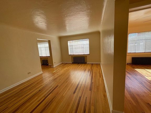 5th image of 940 E 8th Ave APT 7