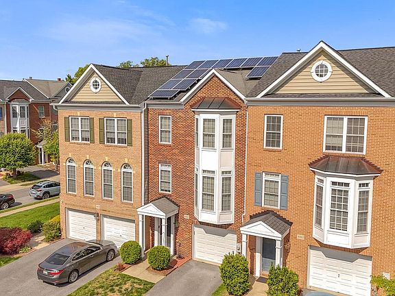3rd image of 4861 Lee Hollow Pl
