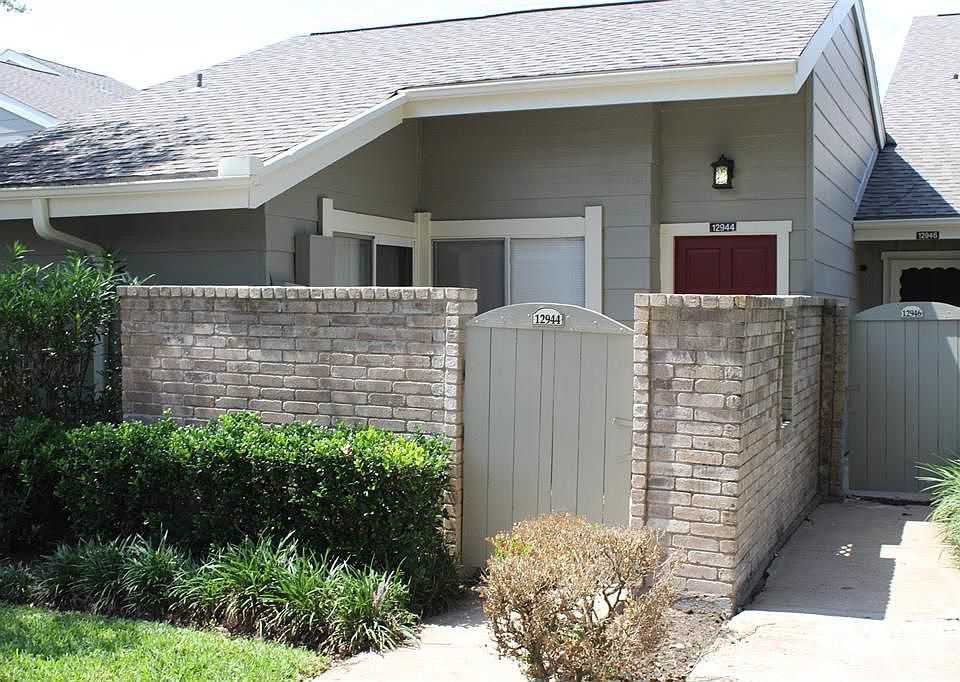 1st image of 12944 Greenway Chase Ct #2944