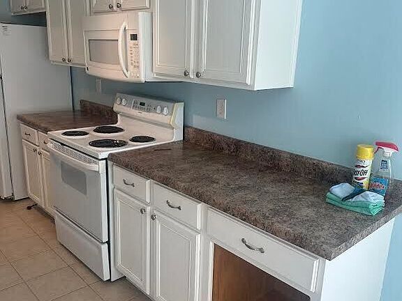 2nd image of 1431 Solomon Dr