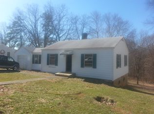 922 Myrtle Rd, Martinsville, VA 24112