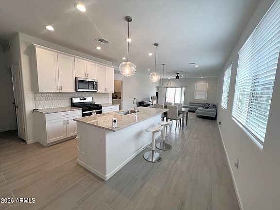 2nd image of 353 N Spring Flower Dr