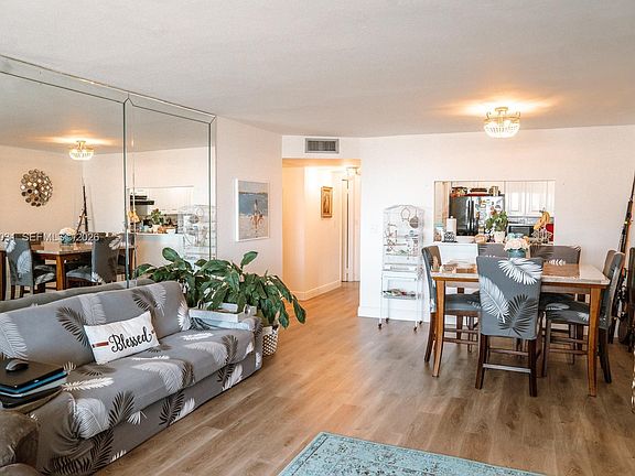 3rd image of 2780 NE 183rd St APT 2108