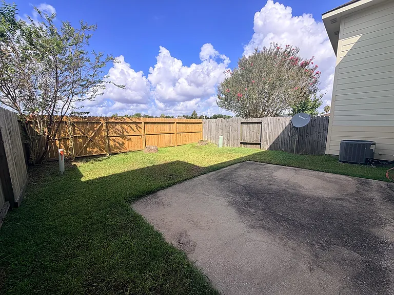 4422 Park Trail Ln — Photo 20