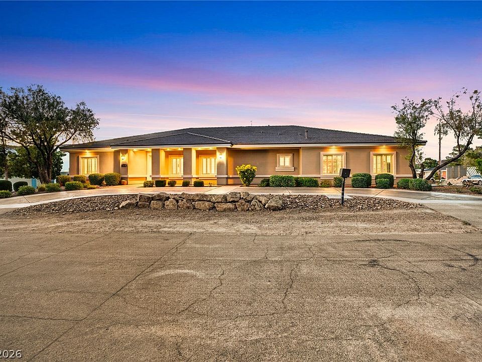 1st image of 1640 Rocking Horse Dr