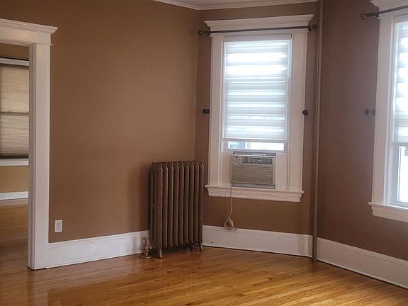 4th image of 422 Kinderkamack Rd Floor 1