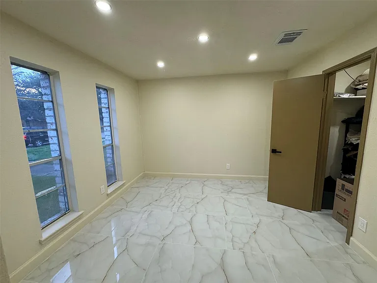 23230 Canyon Lake Dr — Photo 7